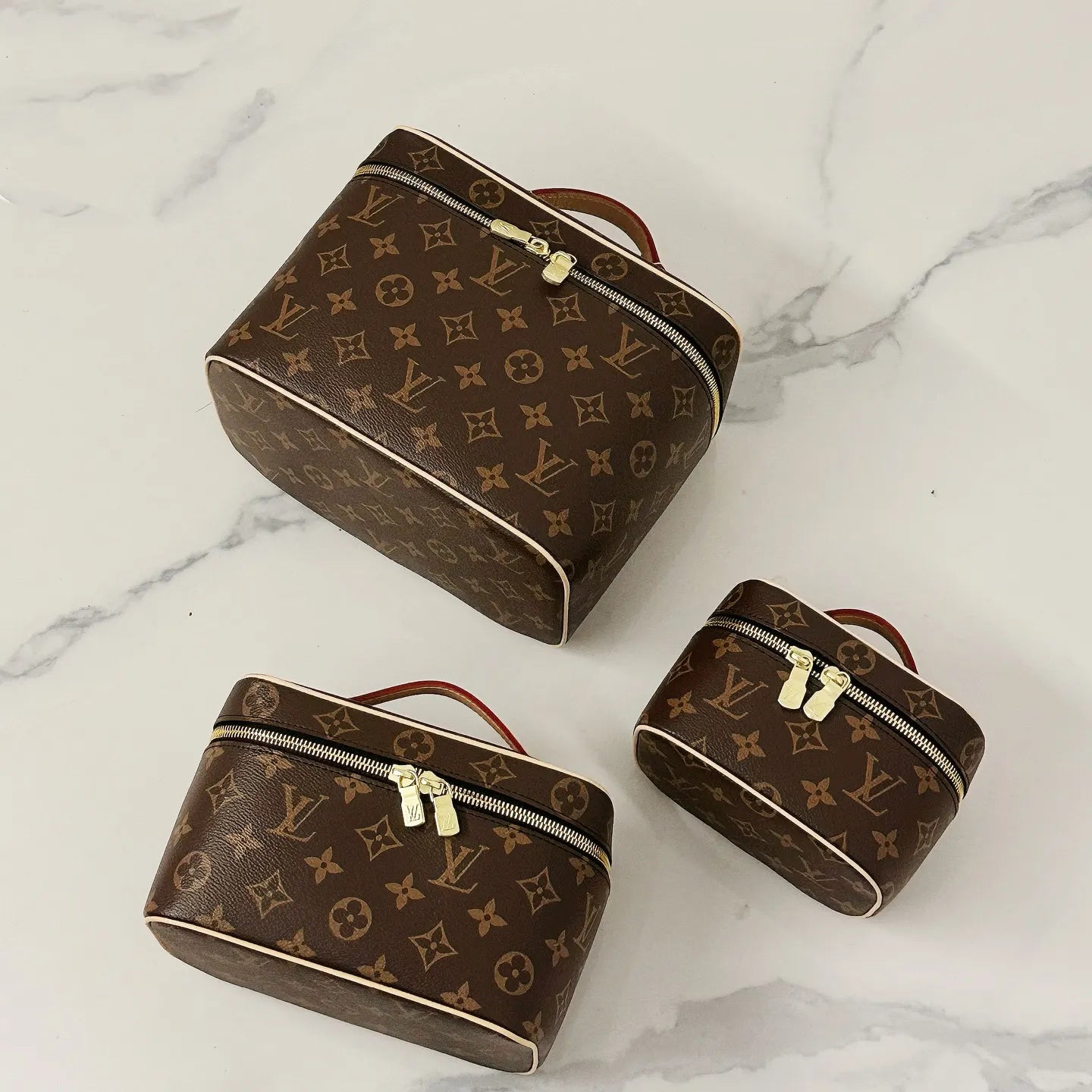 Monogram Kosmetika Çantala