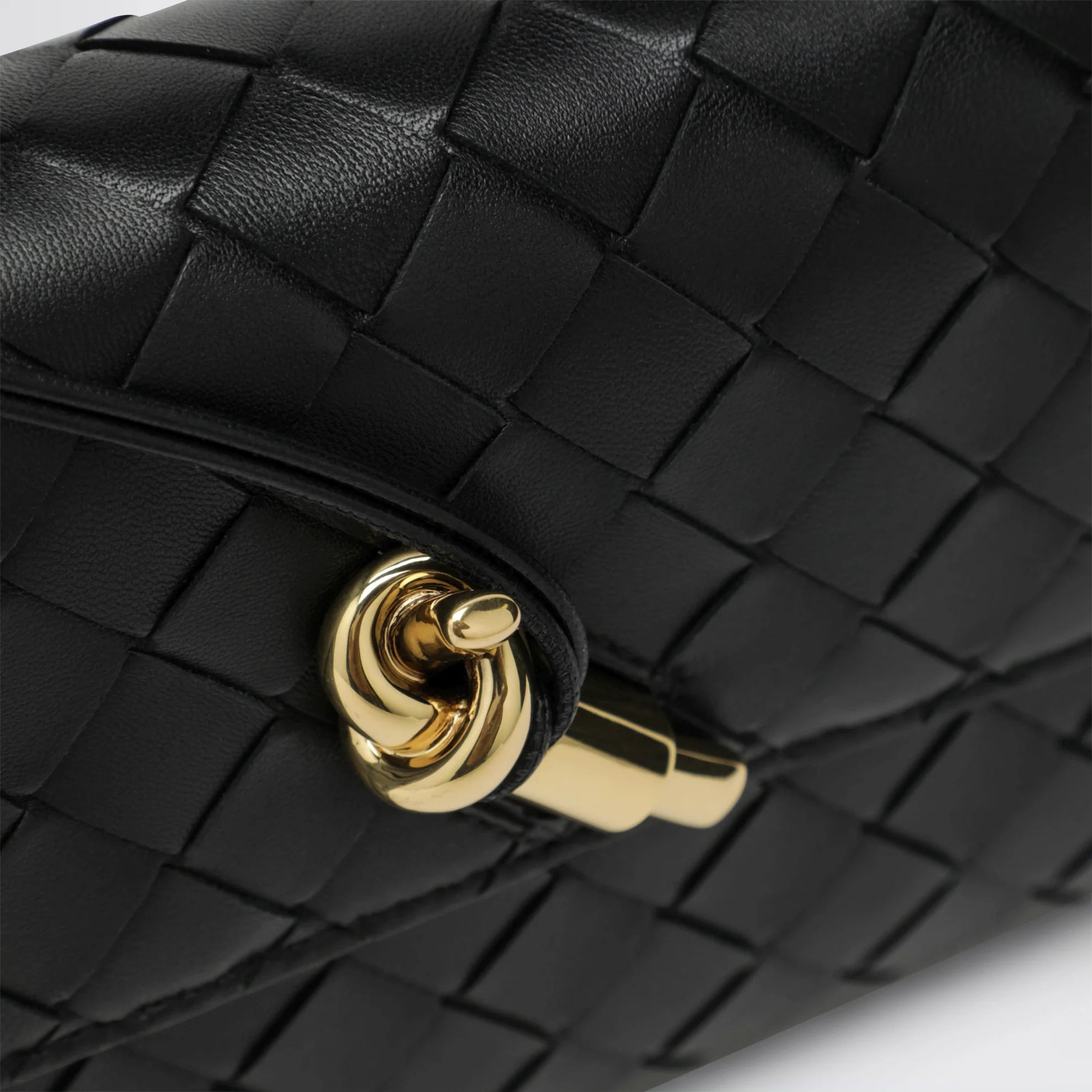 Premium İkonik Qara Hörmə Dizaynlı Lüks Qara Çanta